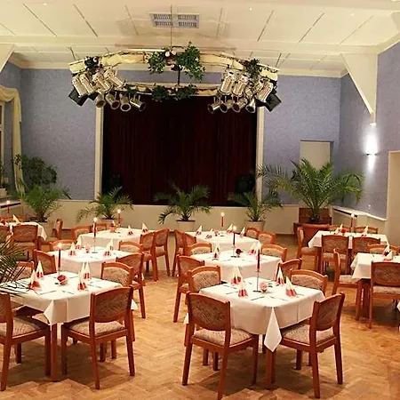 & Restaurant Maerkische Schweiz 3*